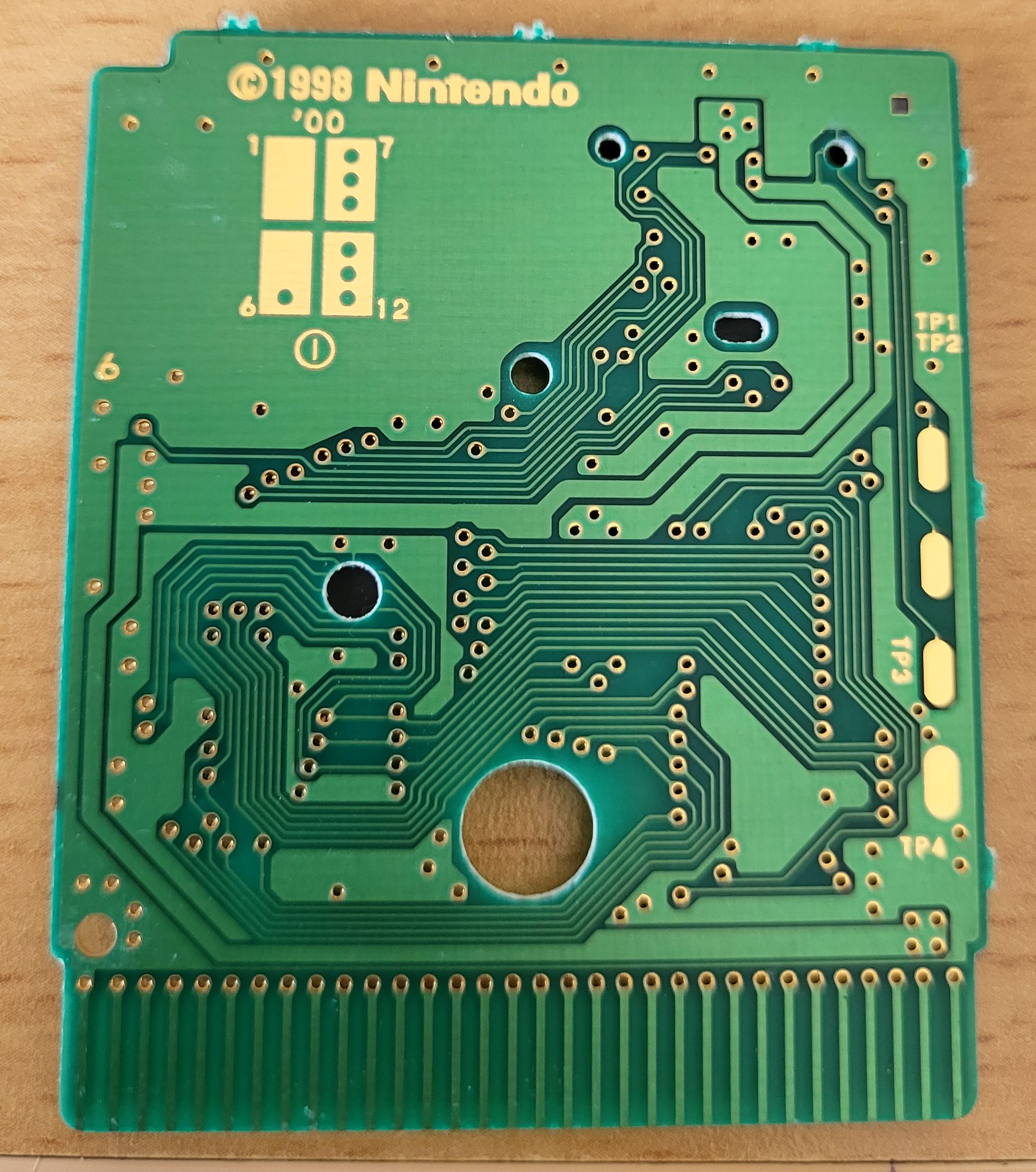 Pokemon Version Rouge NFRA-3 Back of the PCB